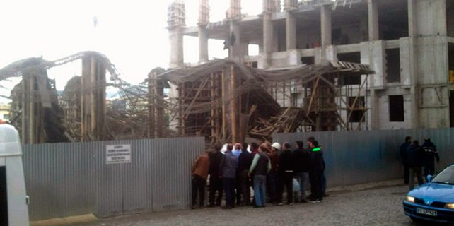 Rize'de inşaatta çökme: 6 işçi yaralandı