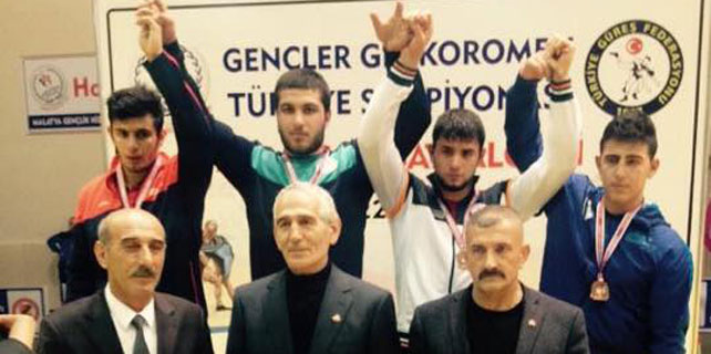 Çaykursporlu Güreşçi Türkiye 1.'si oldu