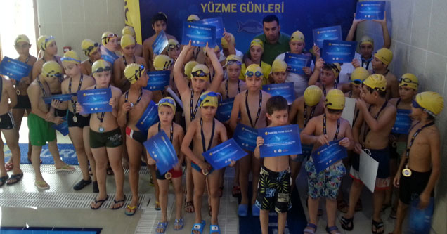 Rize'de Turkcell Yüzme Günleri düzenlendi