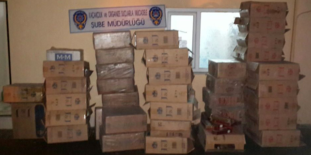 Rize'de 30 bin paket kaçak sigara yakalandı