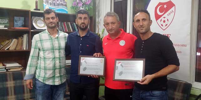 TÜFAD Rize'den başarılı antrenörlere ödül