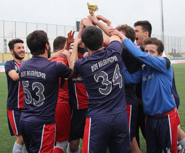 Rize Belediyespor U19 - Çaykurspor U19 maçı / Foto Galeri