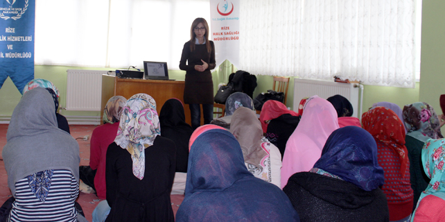 Rize'de Kuran Kursu öğrencilerine sağlık eğitimi