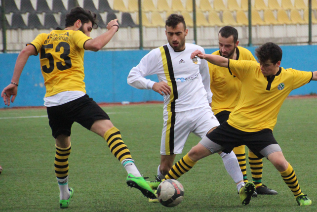 Derepazarıspor - Tunca Belediyespor maçı / Foto Galeri
