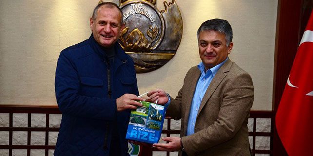 Düzce Belediye Başkanı Yazıcı'yı ziyaret etti