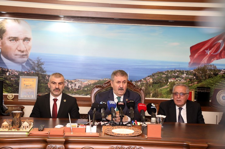 BBP Genel Başkanı Destici, Rize'de Suriye'nin kuzeyindeki operasyonu değerlendirdi