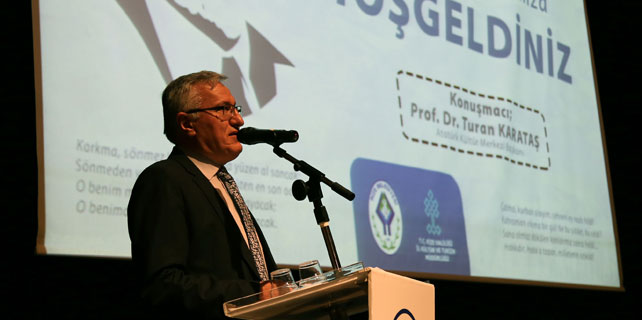Mehmet Akif Ersoy Rize'de konferansla anıldı