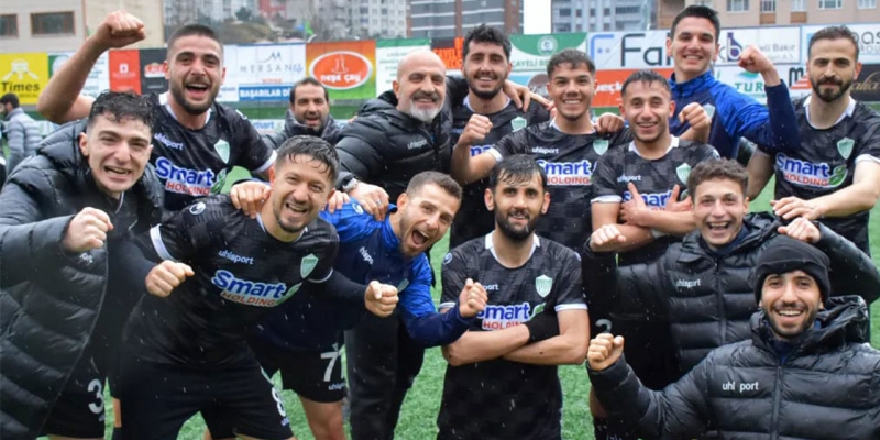 Çayelispor 4-1'lik Galibiyetle 3. Lig'e Bir Adım Daha Yaklaştı