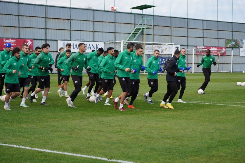 Çaykur Rizespor İstanbul Deplasmanında oynayacağı Erzurumspor Fk Maçı Hazırlıklarını sürdürüyor.