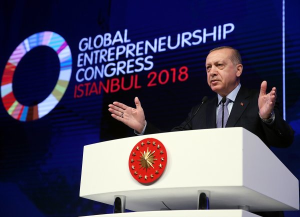Cumhurbaşkanı Erdoğan: Türkiye'nin genç nüfusa ihtiyacı var