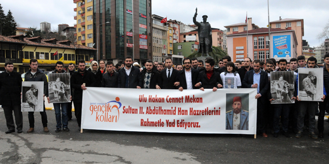 AK Gençler Rize'de Sultan Abdülhamid'i andı