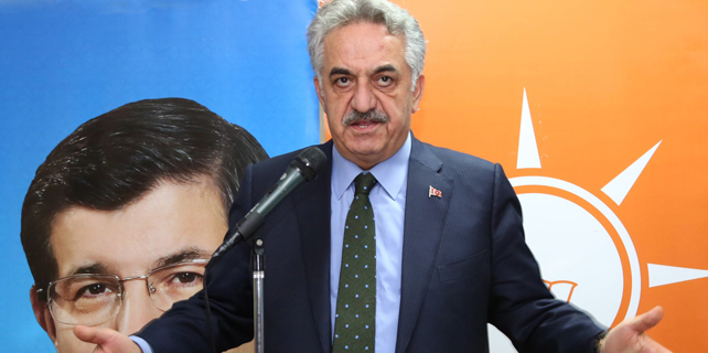 Yazıcı'nın sözleri AK Parti kongresini karıştırdı
