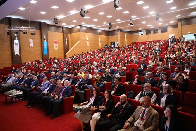 Rize'de 4. Ulusal Tıp Öğrenci Kongresi Başladı