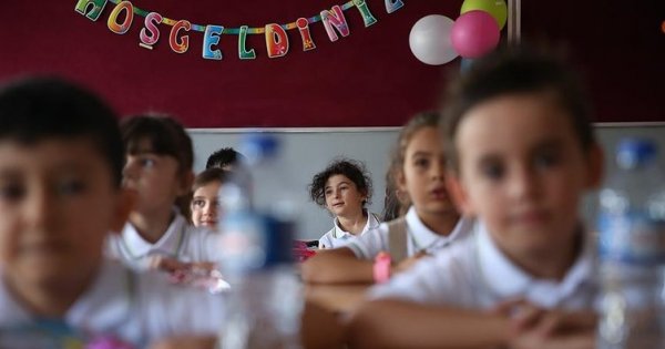 Türkiye'de okullaşma oranında artış