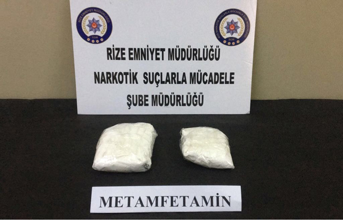 Türkiye'yi Tehdit Eden Uyuşturucu Metamfetamin Rize'de Yakalandı
