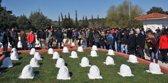 Ekşioğlu Vakfı 2 bin kişi ile Çanakkale Şehitliği'nde