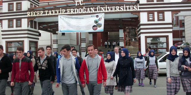 Of Anadolu İmam Hatip Lisesi öğrencileri RTEÜ'de