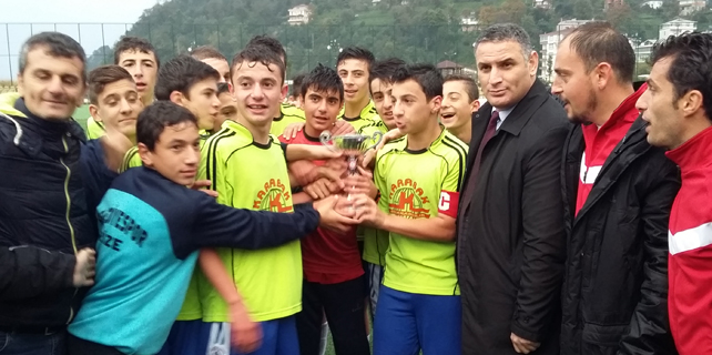 Rize Belediyespor U15 namağlup Şampiyon