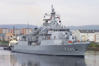 2 Askeri Gemi Rize Limanında Vatandaşların Ziyaretine Açılacak