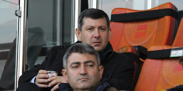 Kazmaz Rizespor Başkanı Kalkavan'ı topa tuttu