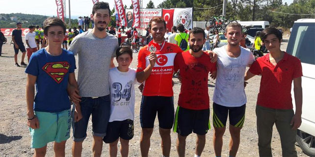 Rizeli Bisikletçi Türkiye Şampiyonu oldu