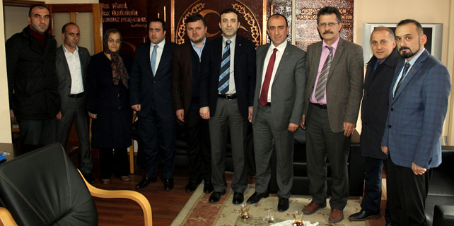 Başkan Türüt MHP ve Ülkü Ocaklarını ziyaret etti