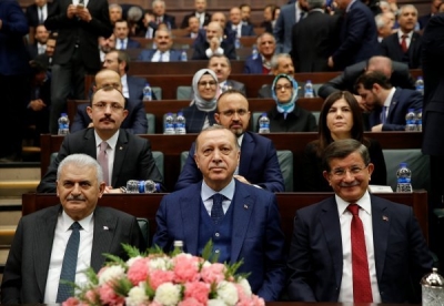 Ahmet Davutoğlu'ndan Cumhurbaşkanı Erdoğan'a tam destek