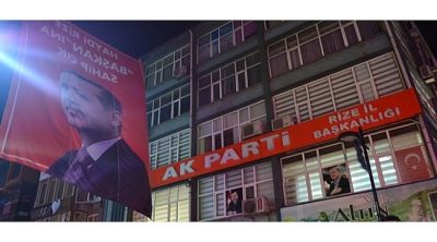 AK Parti Rize ile Birlikte 5 İlde Tulum Çıkardı