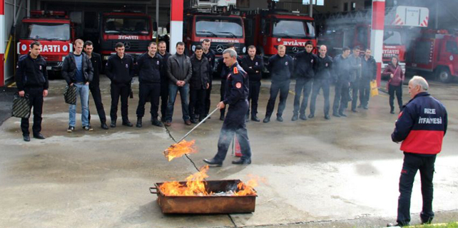 Rize İtfaiyesinden kurumlara yangın eğitimi