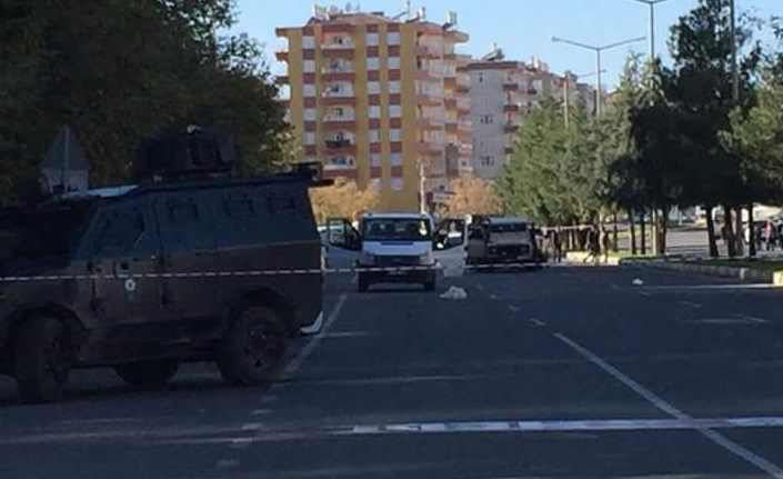 Diyarbakır'da bomba yüklü kamyonet ele geçirildi