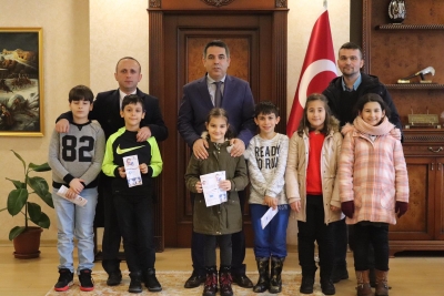 Çayeli 9 Mart İlkokulu sınıf öğretmeni Ali Yılmaz ve Giresun Yeşilgiresun İlkokulu Arasında İşbirliği 