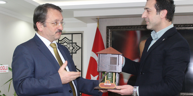 Sütlüoğlu, Başkan Türüt'ü ziyaret etti