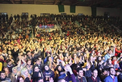 Ekin Uzunlar'ın Fındıklı Gençlik Festivali Konserine Gençler Akın Etti