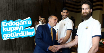 Euroleague şampiyonu Fenerbahçe, Cumhurbaşkanı Recep Tayyip Erdoğan'ı ziyaret etti.