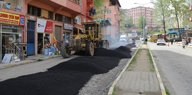 Yeniköy Mahallesi yolu nihayet asfaltlanıyor