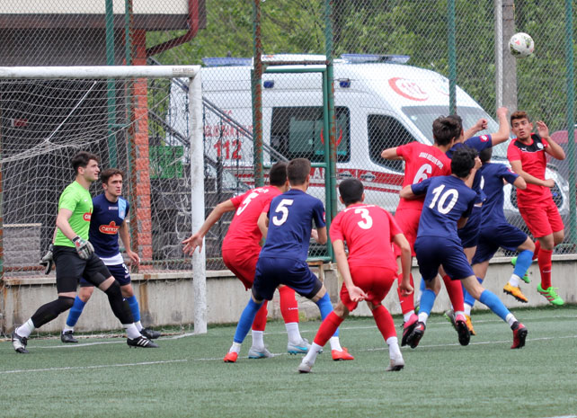 Çaykur Rizespor U17: 2 - Sivas Belediyespor U17: 0