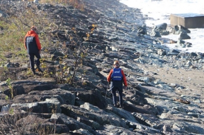Rize’de Odun Toplamak İsterken Dalgalar Arasında Kaybolan Kadını Arama Çalışmaları Sürüyor