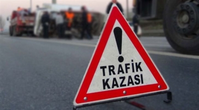 Samsun'da otomobil bariyere çarptı: 1 ölü, 1 yaralı