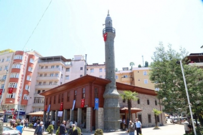 Tarihi Cami Yeniden İbadete Açıldı 