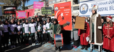 Türkçe’ye Karıştırılan Yabancı Kelimeler Rize’de Protesto Edildi